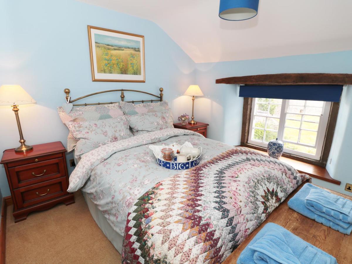 Buttercup Cottage Castleton  Ngoại thất bức ảnh